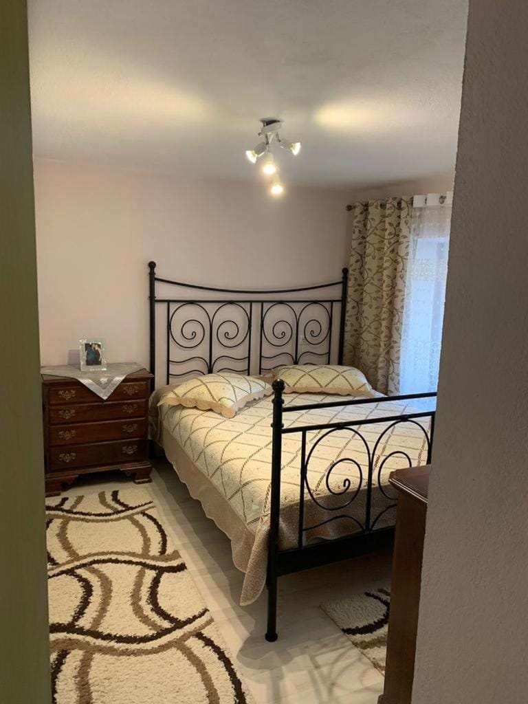 Lula Guesthouse Apartment in Vlorë County, Albania