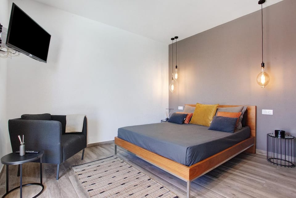 Living room, Bedroom