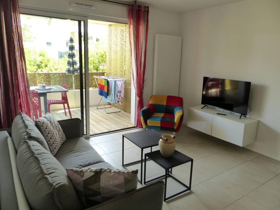 Residence Coeur boise appartement avec terrasse et wifi Espace vert Apartment in Capbreton