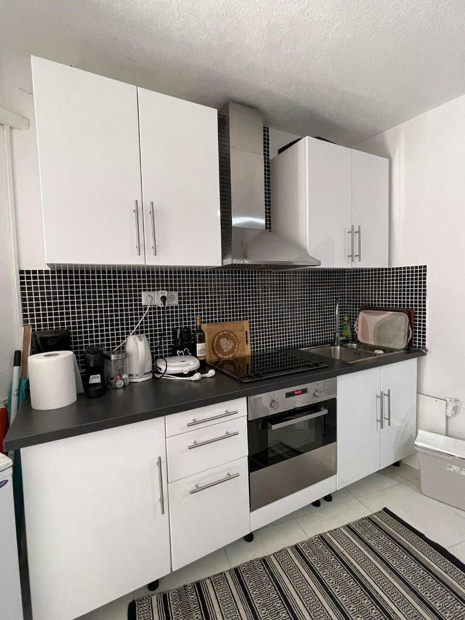 Seaesta holiday- Modern studio Apartment in Okrug Gornji