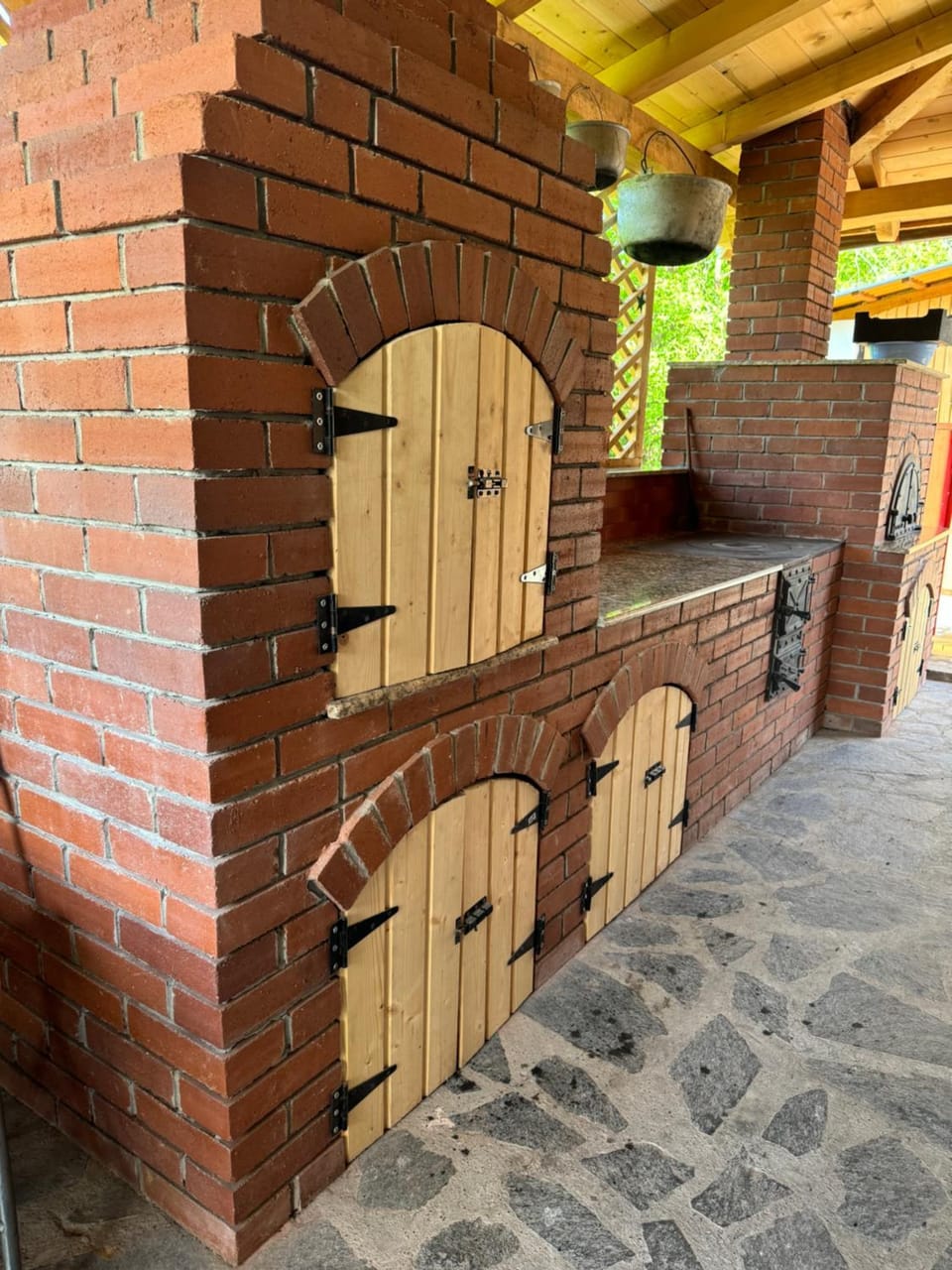 Hanu lu’ Vasile Bed and Breakfast in Romania