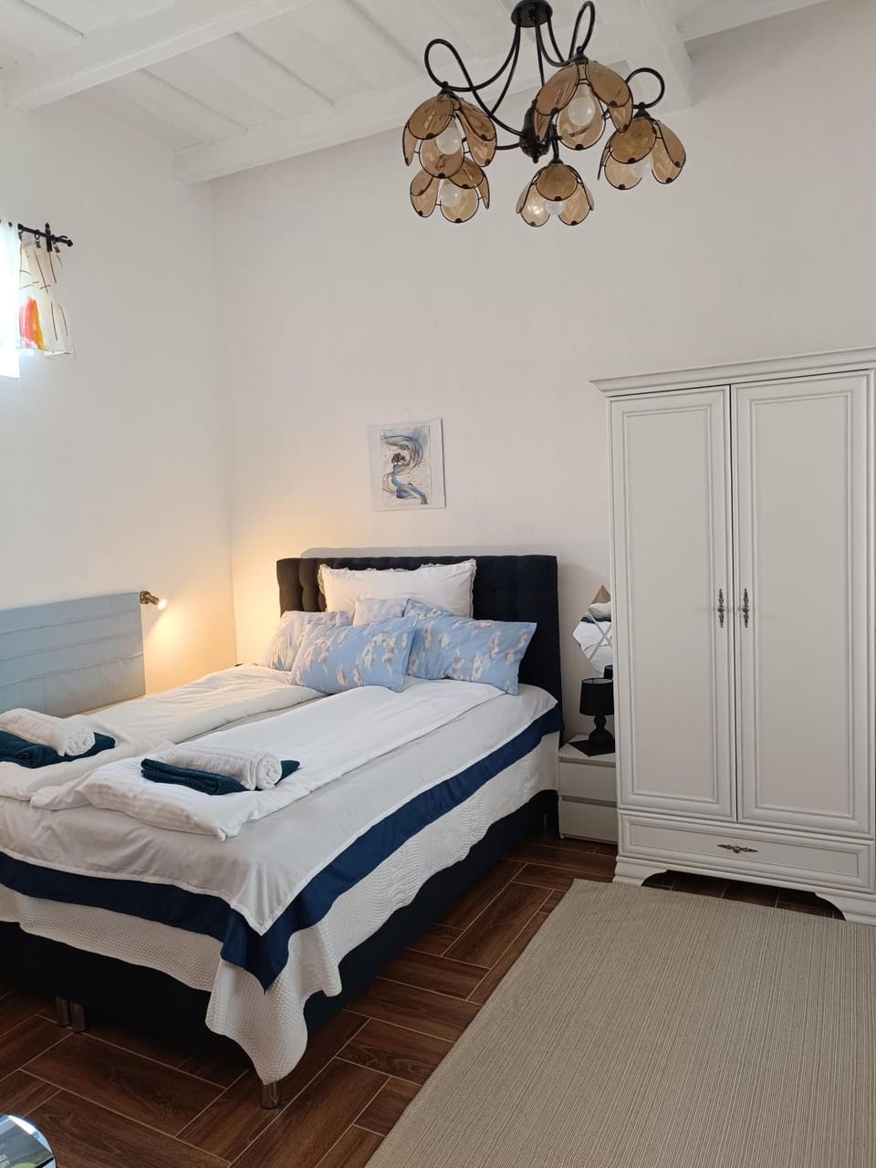 Kiskastély Apartman Apartment in Hungary