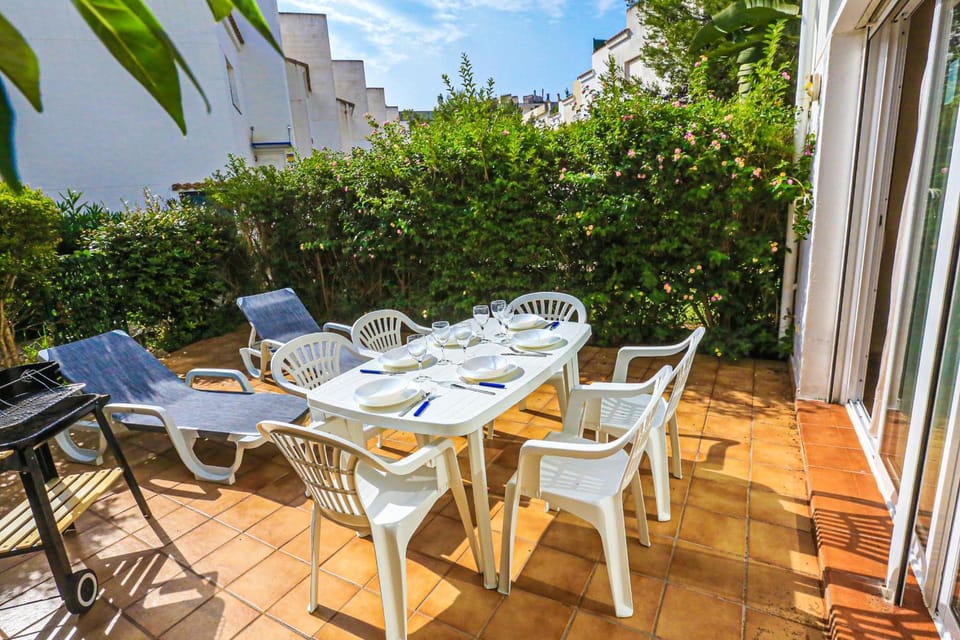 LITORAL COSTA DORADA - LAS CUMBRES Only families House in Salou