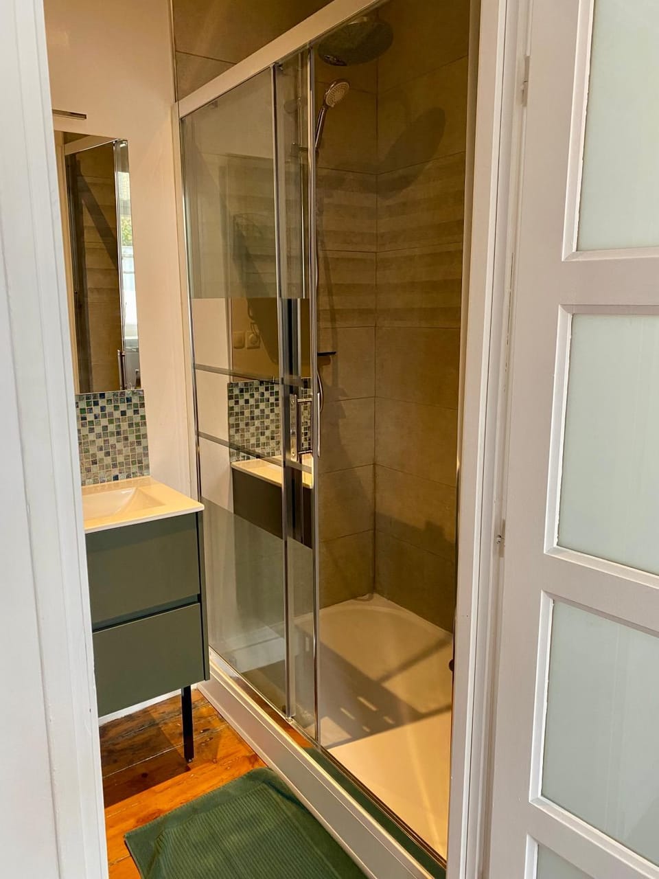 Shower, Bathroom