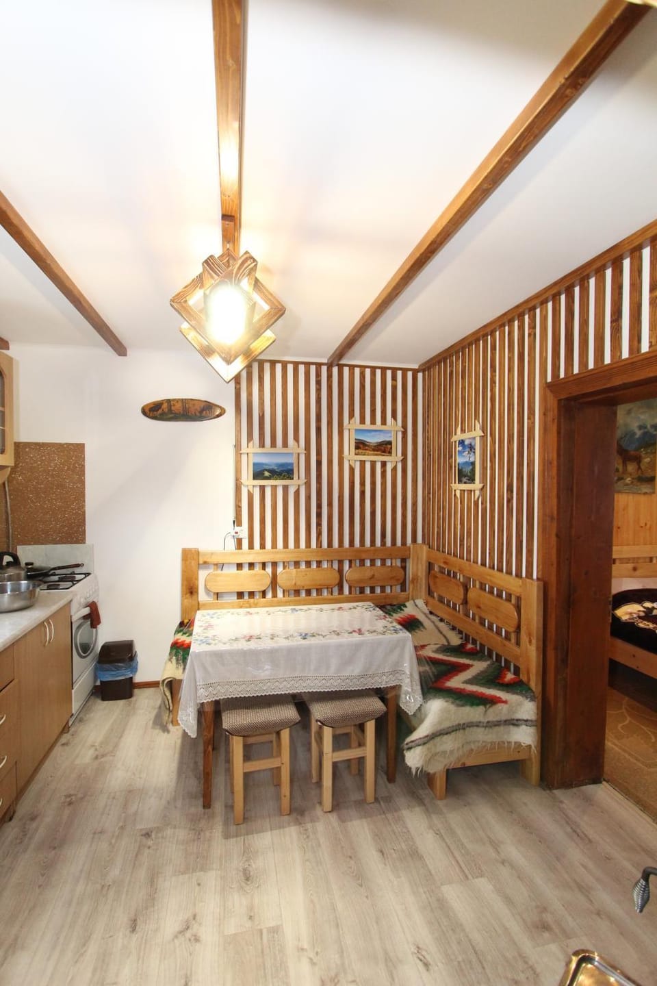 Kitchen or kitchenette, Living room, Seating area, Dining area