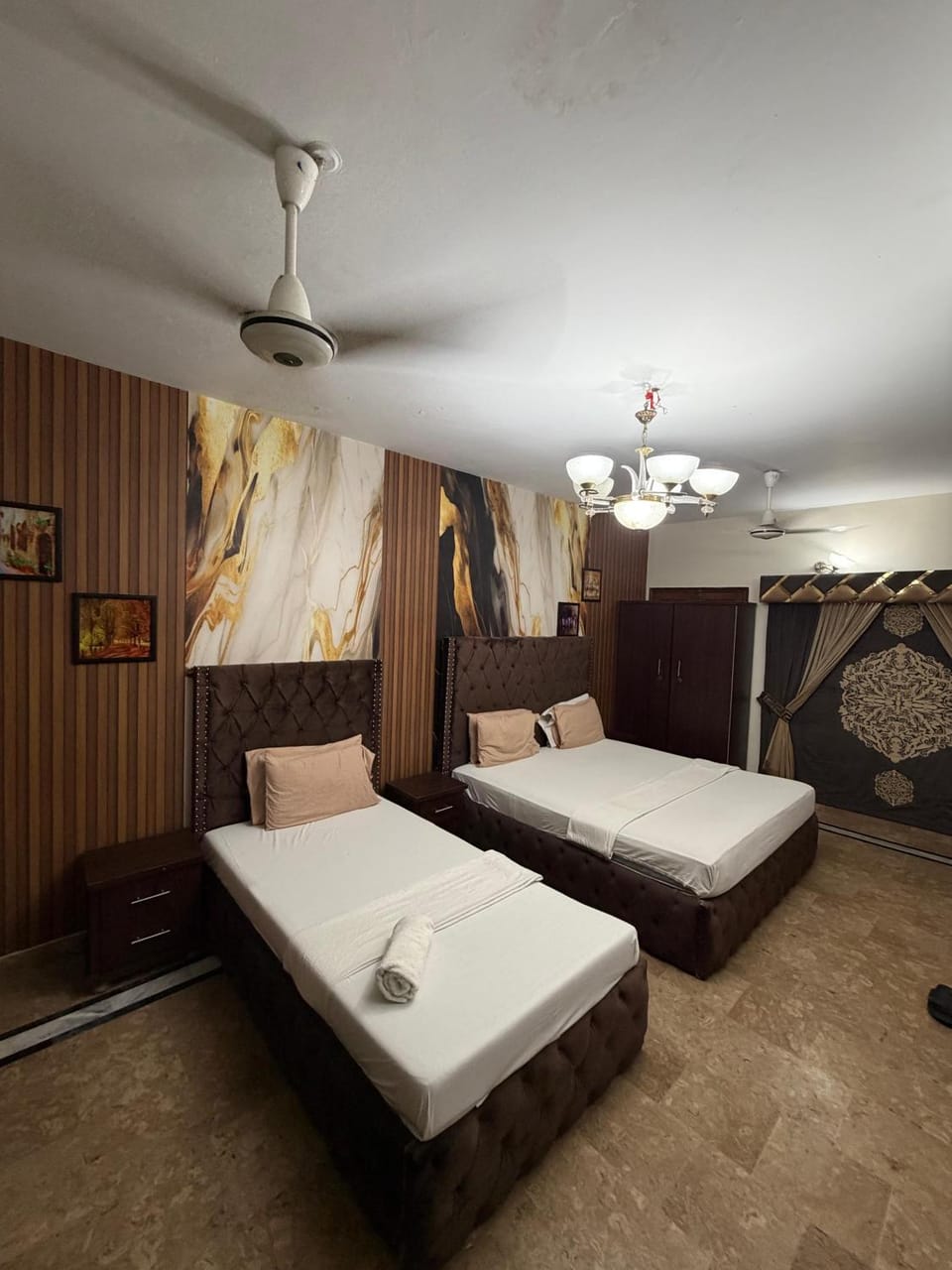Karachi Family Guest House Bed and Breakfast in Karachi