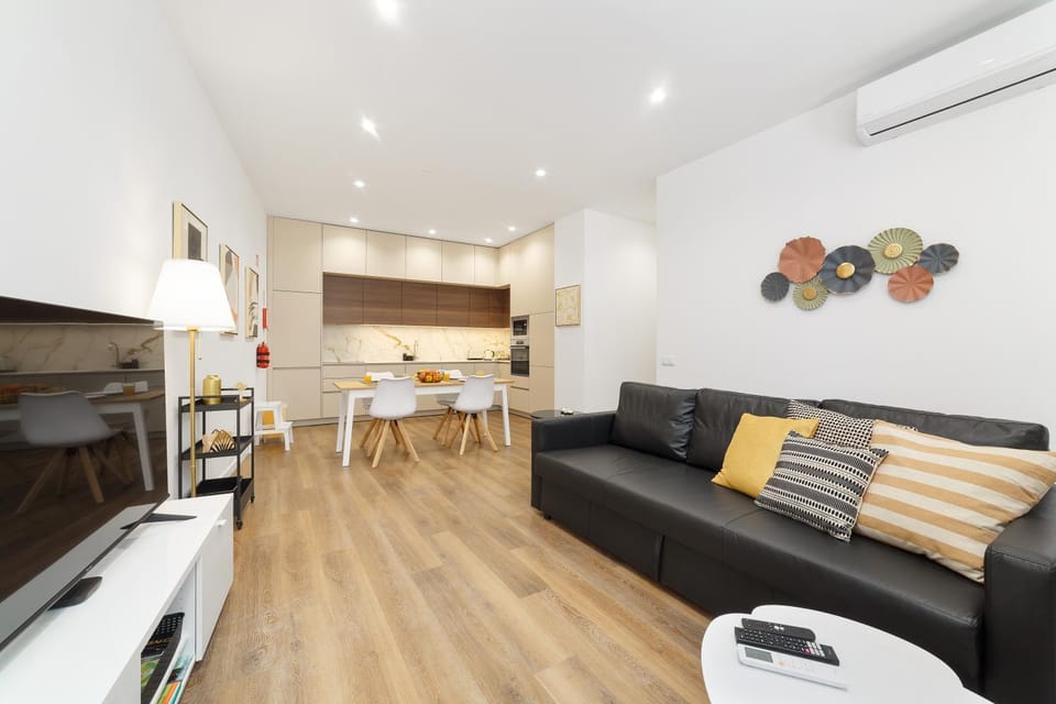 TV and multimedia, Living room, air conditioner