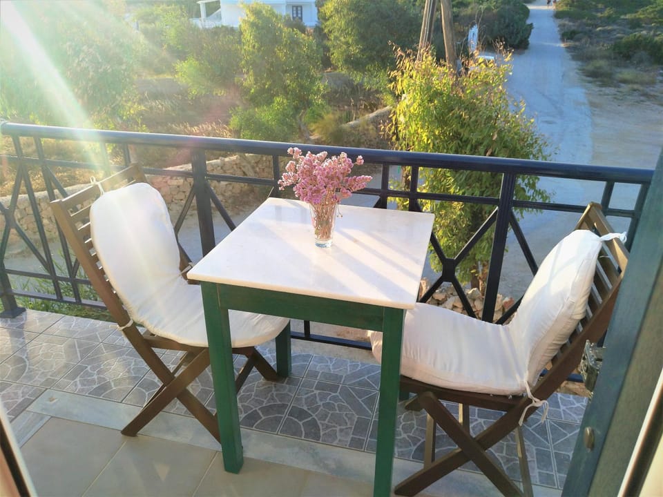Dolphin Rooms Hotel in Decentralized Administration of the Aegean