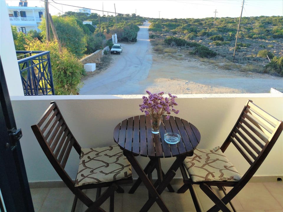 Dolphin Rooms Hotel in Decentralized Administration of the Aegean