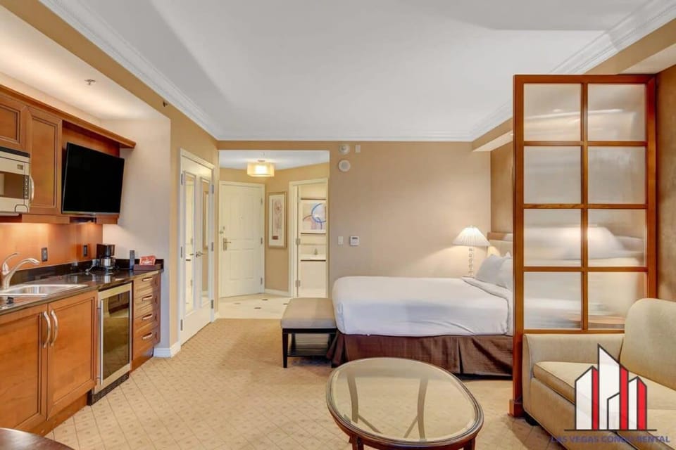 MGM Signature-09-716 8 TWO adjacent Studio units House in Las Vegas Strip