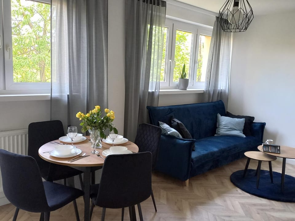Living room, Other, Other, Decorative detail, Seating area, Dining area, City view, Street view, kitchen
