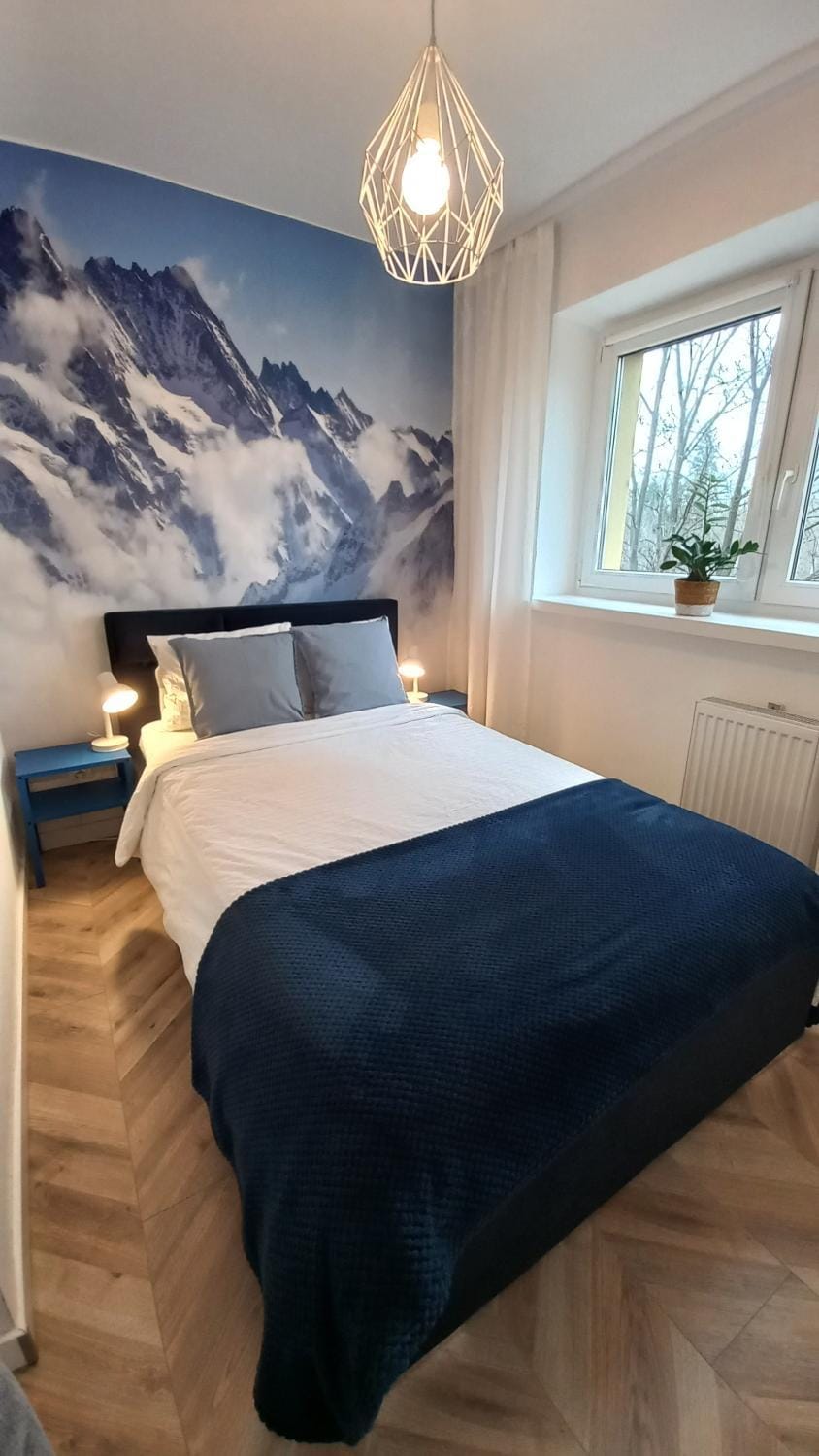 Bed, View (from property/room), Photo of the whole room, Bedroom, City view