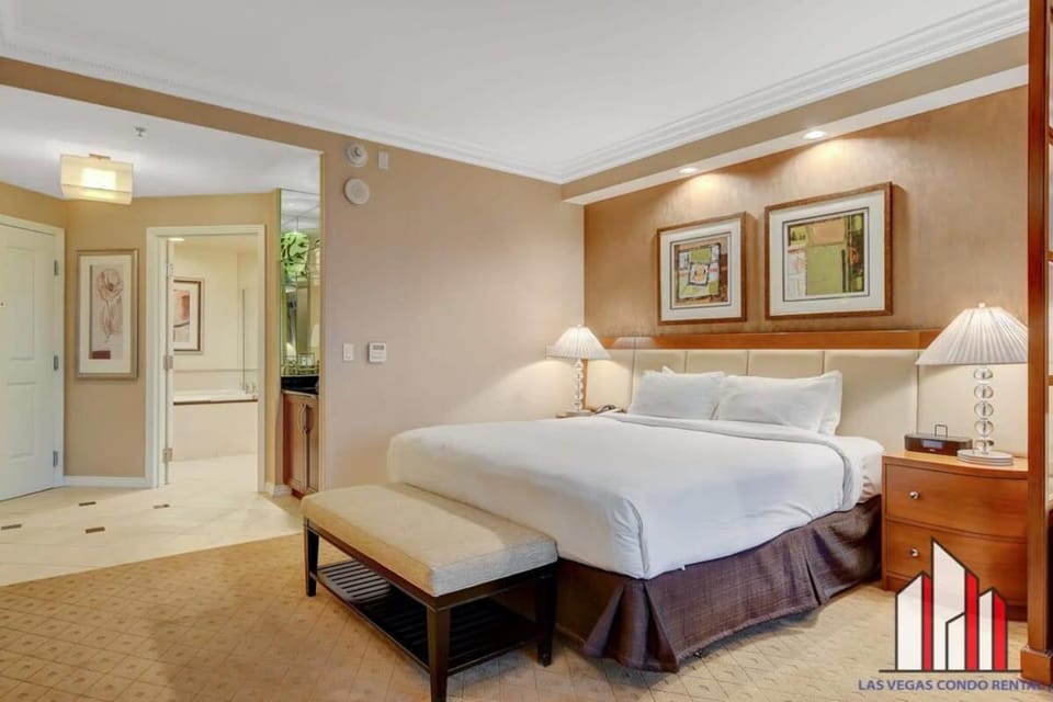 MGM Signature-11-704 Jacuzzi Studio House in Las Vegas Strip