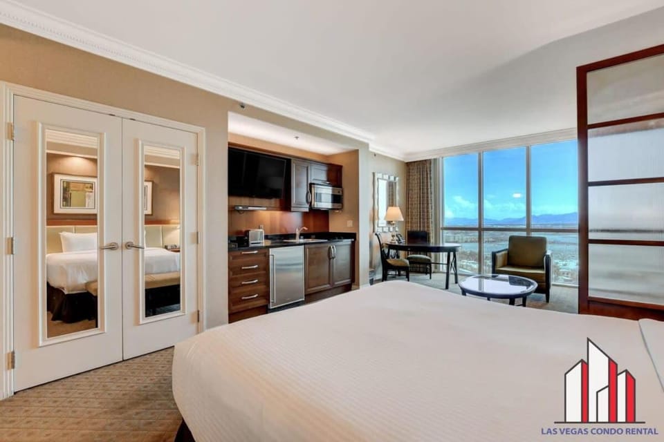 MGM Signature-17-718 Jacuzzi Studio House in Las Vegas Strip