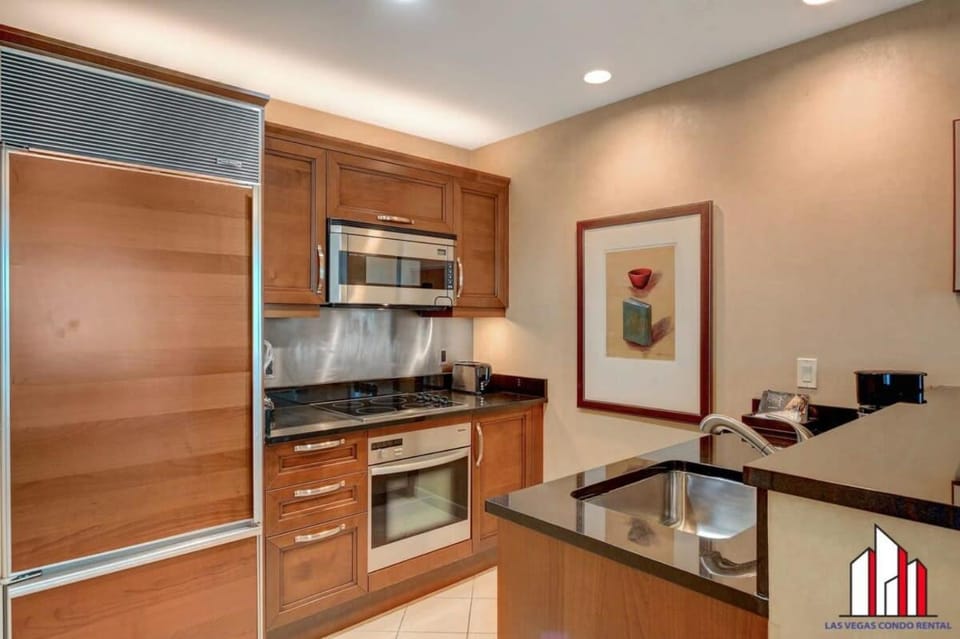 MGM Signature-20-608 1Br 2Ba Balcony Jacuzzi Suite House in Las Vegas Strip