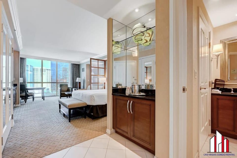 MGM Signature-15-611 Strip View Jacuzzi Studio House in Las Vegas Strip