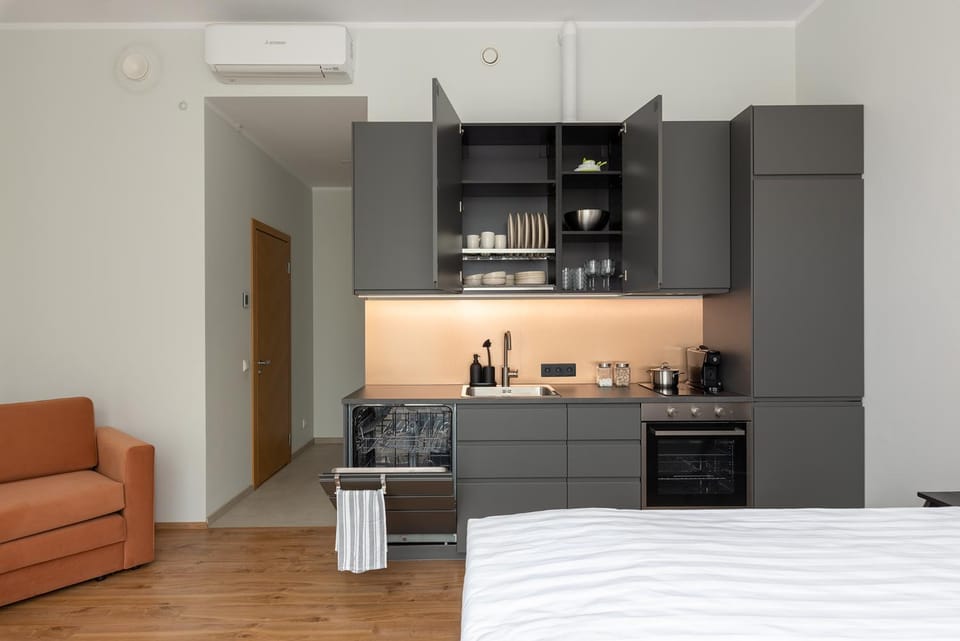 Coffee/tea facilities, Kitchen or kitchenette, dishwasher, hair dresser, pet friendly, stove, towels, kitchen