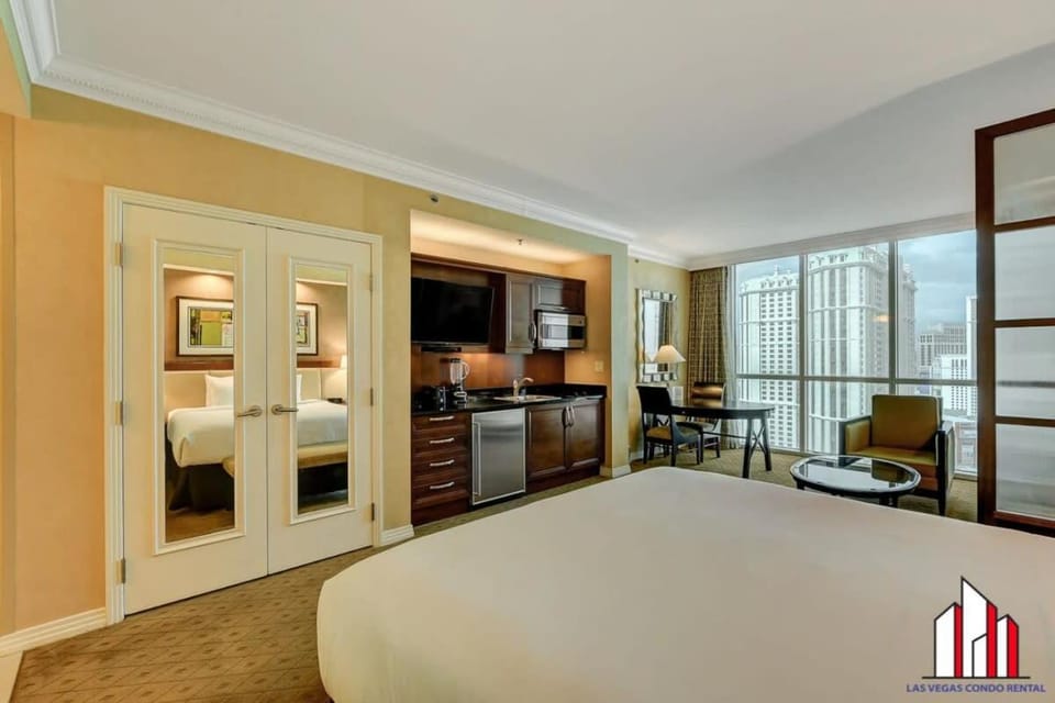 MGM Signature-22-611 Strip View Jacuzzi Studio House in Las Vegas Strip
