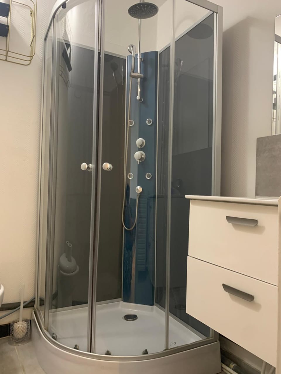 Shower, Bathroom