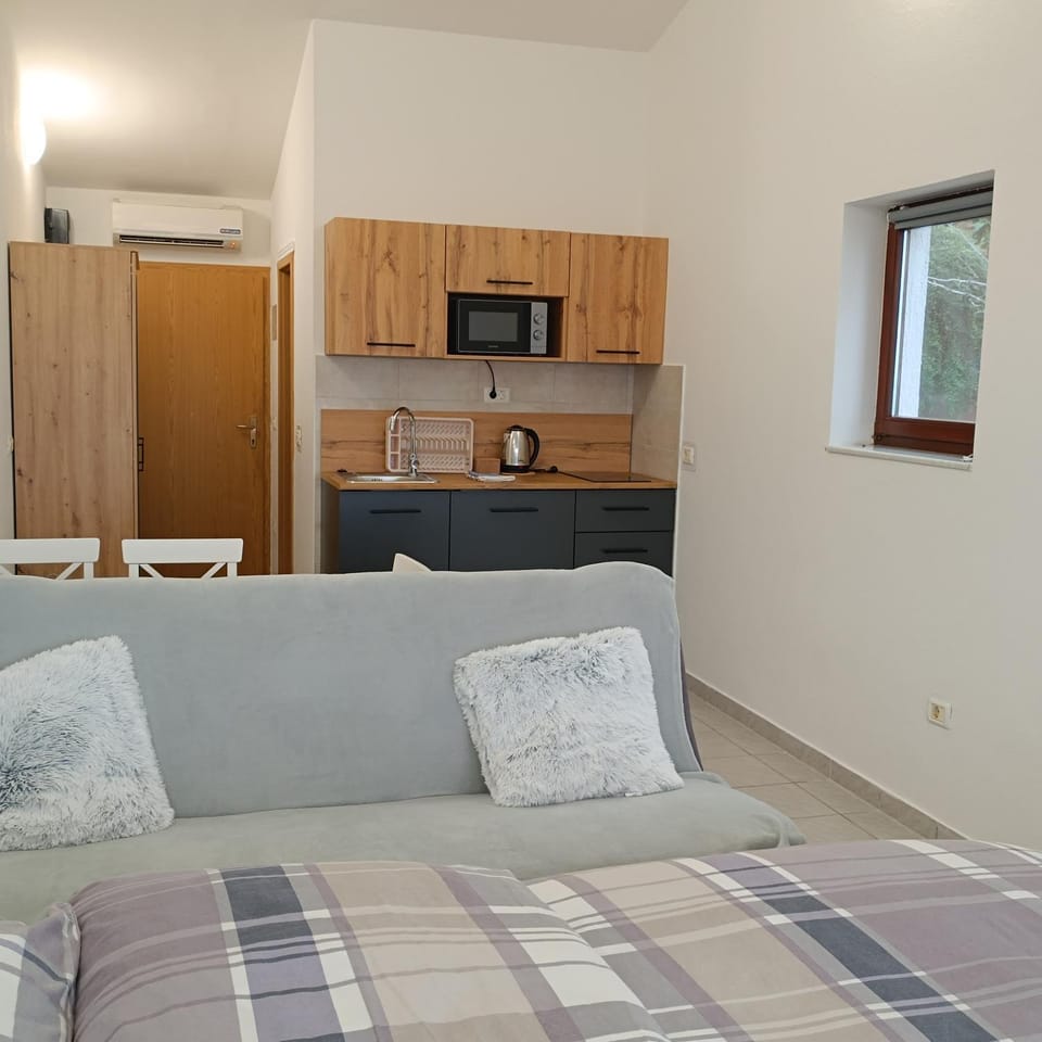Kitchen or kitchenette, stove