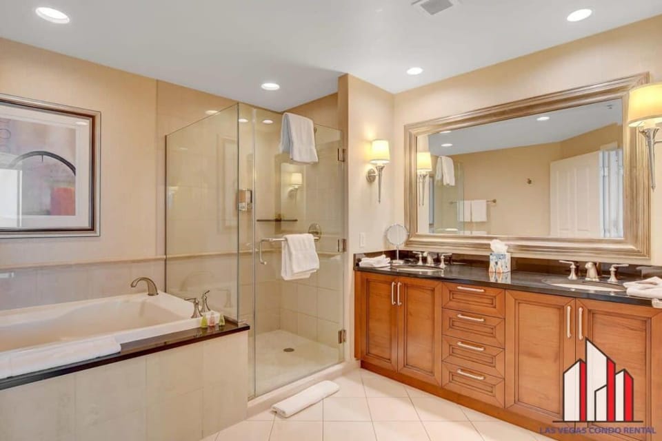MGM Signature-29-604 Jacuzzi Studio House in Las Vegas Strip
