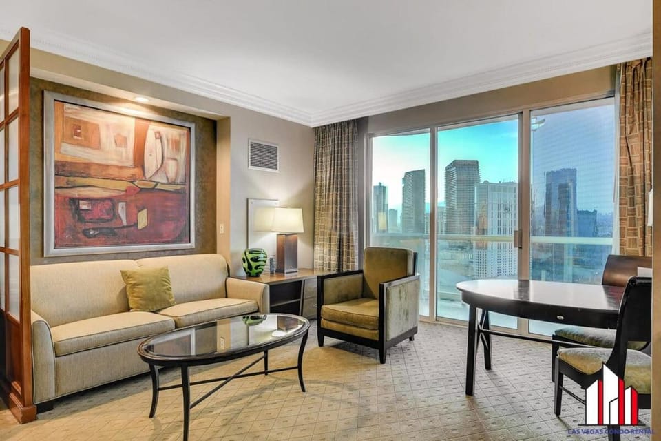 MGM Signature-25-805 Balcony Strip Sphere F1 Views House in Las Vegas Strip