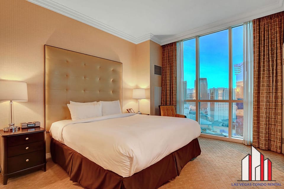 MGM Signature-30-721 1Br2Ba F1 Strip View Balcony House in Las Vegas Strip