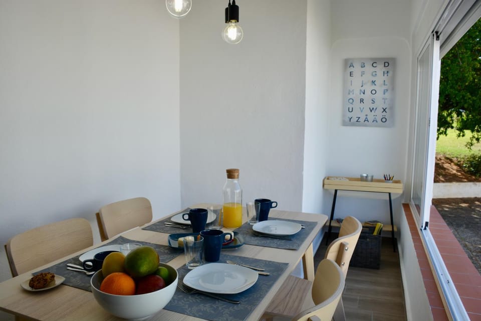 Waterfront apartment - 4 sleeps Apartment in Faro District
