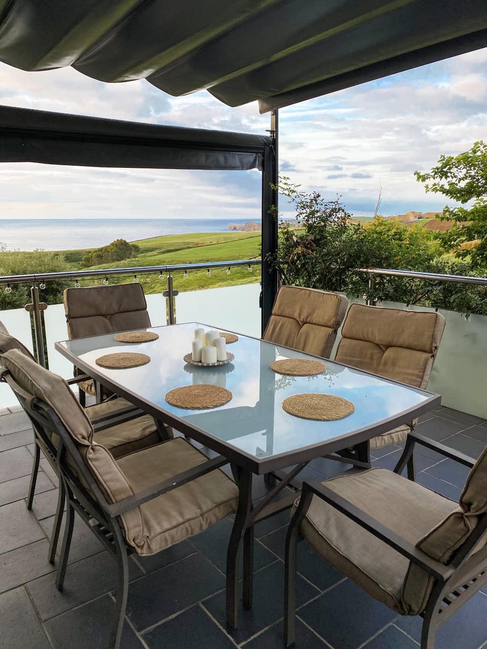 Patio, Balcony/Terrace, Dining area, Sea view