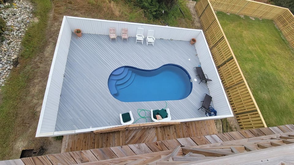 Swimming pool, Swimming pool