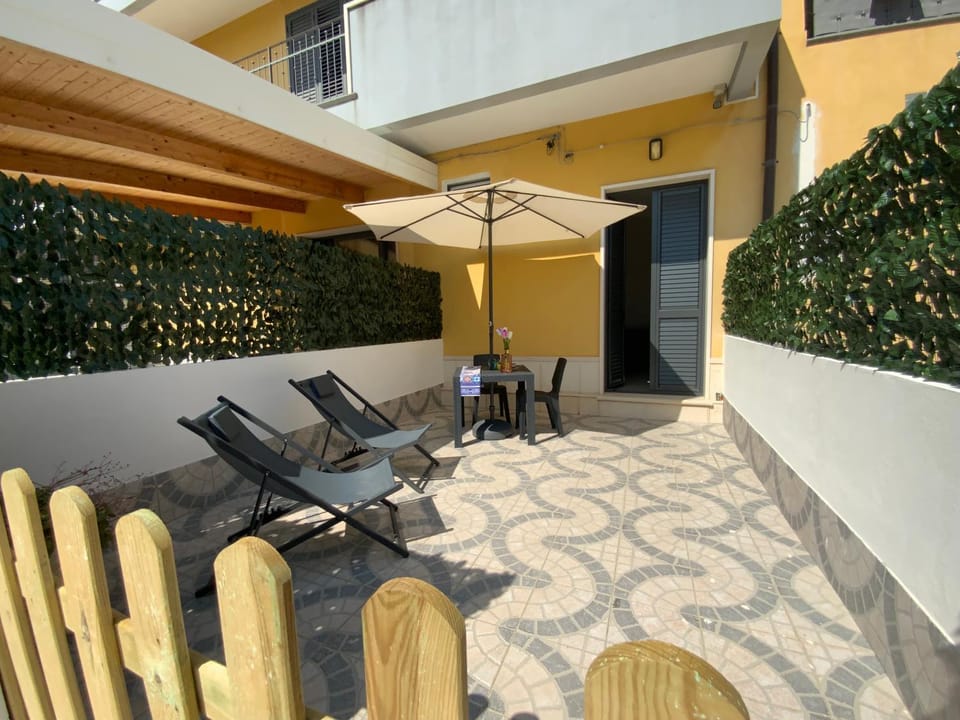 Patio, View (from property/room), sunbed