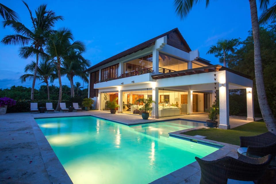 Oceanview Luxury Villa Crystal - With Beach Club Access House in Punta Cana