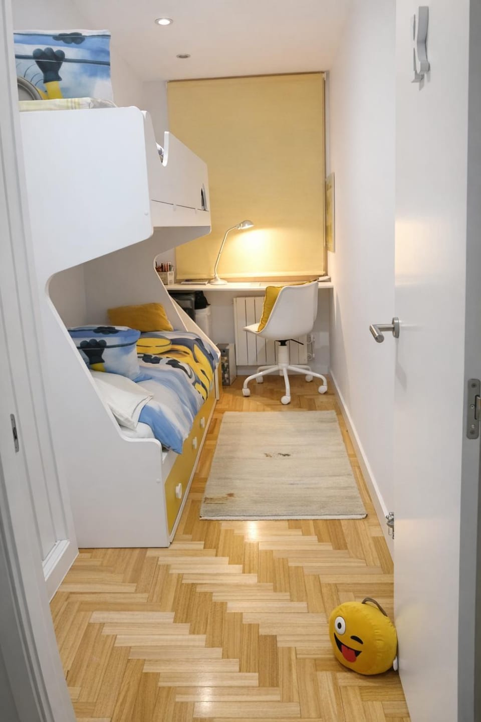 Bed, children