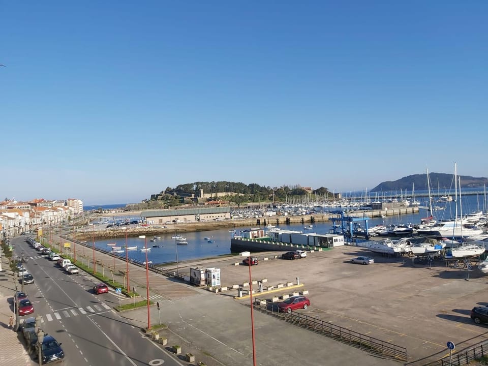 Nearby landmark, Day, Natural landscape, City view, Sea view