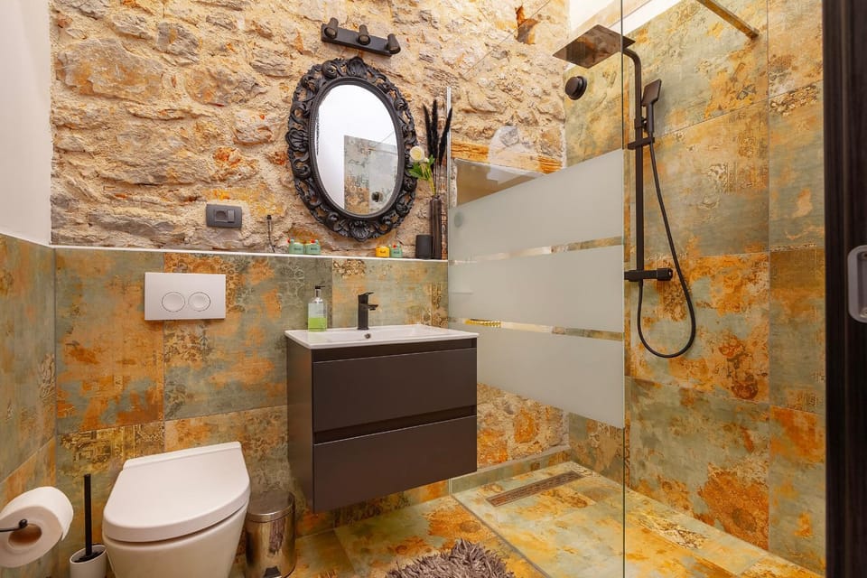 Toilet, Other