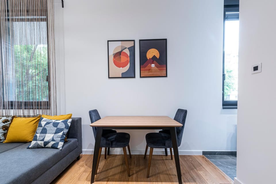 Living room, Seating area, Dining area