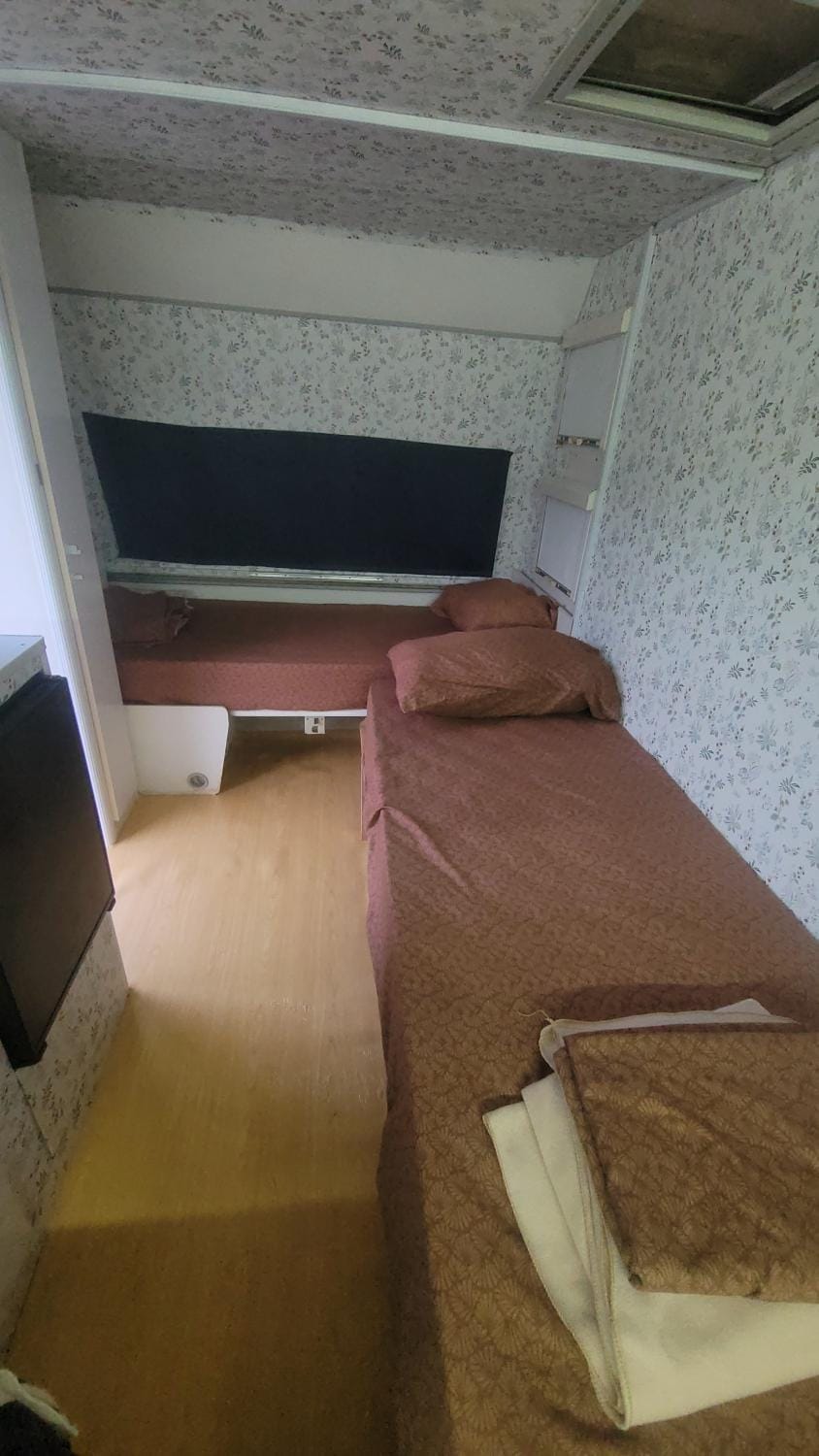 Aquariumi Jale Camping Campground/ 
RV Resort in Vlorë County, Albania