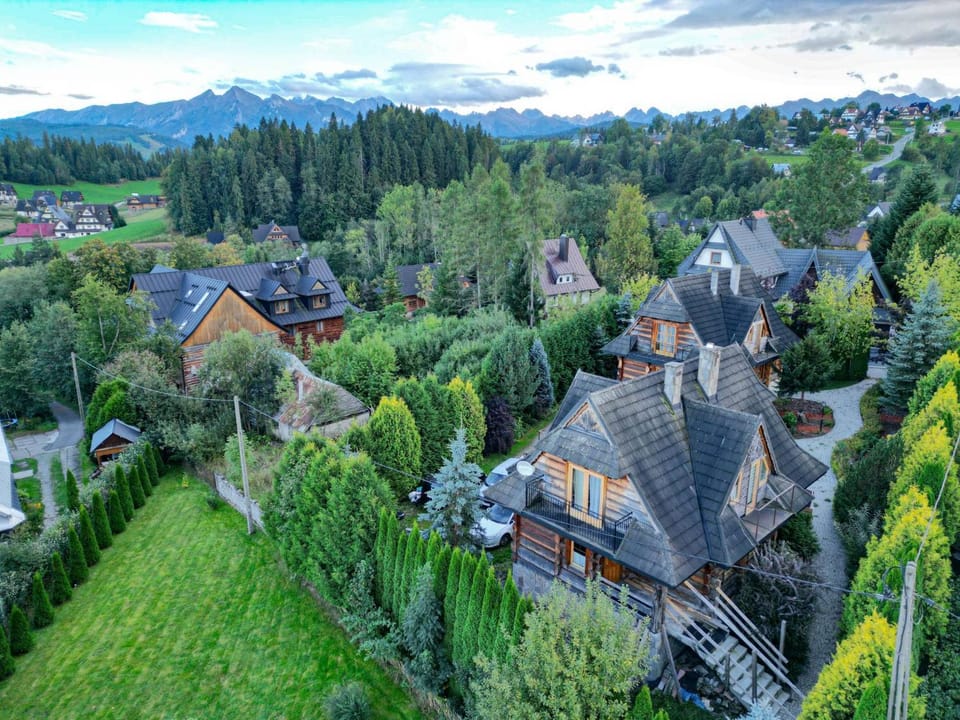 Property building, Natural landscape, Bird's eye view, Mountain view