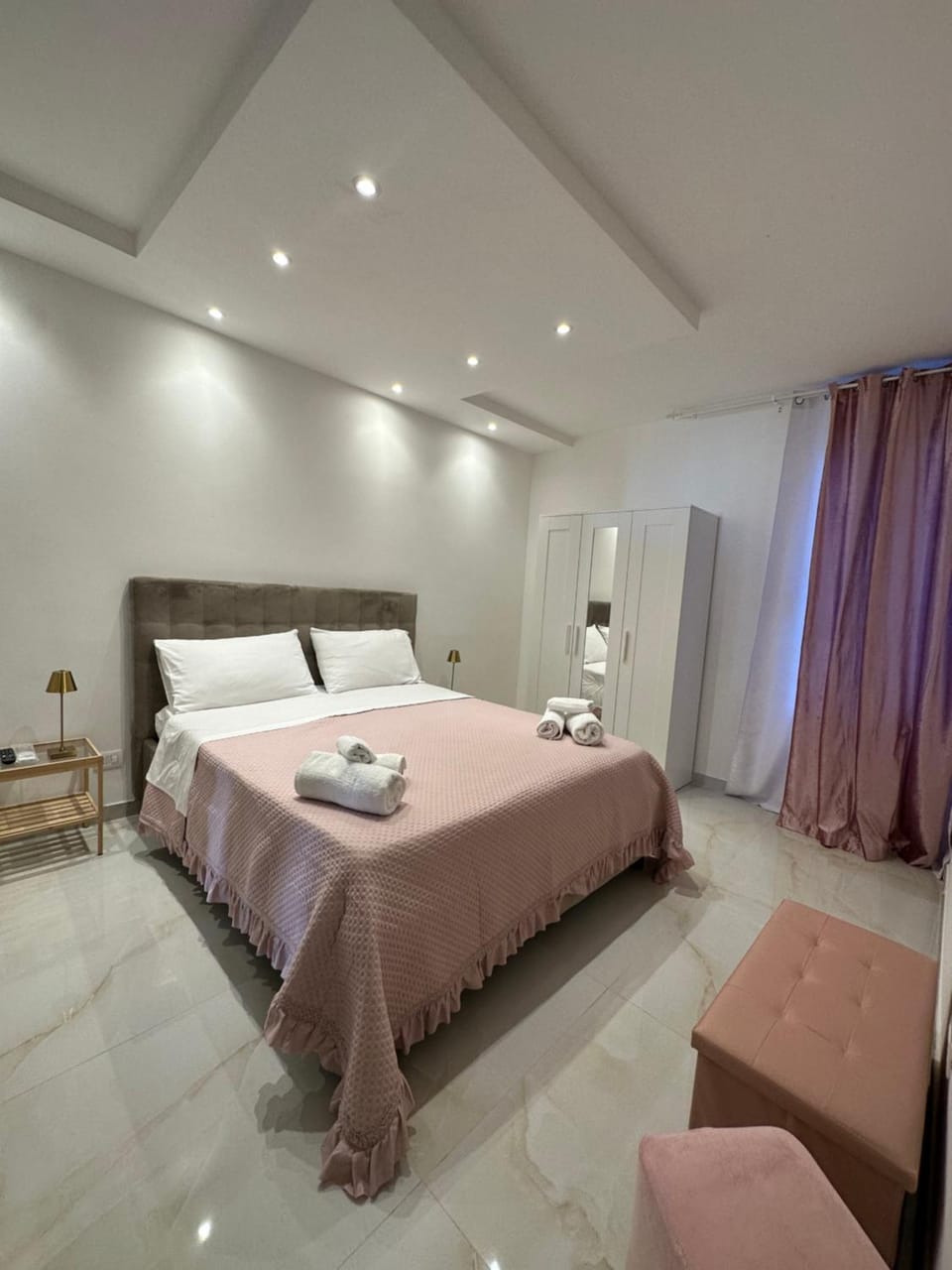 Vista Cattedrale House in Naples