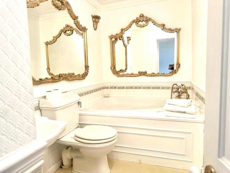 Munstone House Bed and Breakfast in Wales