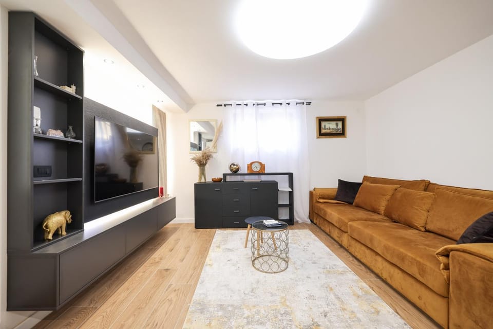 TV and multimedia, Living room