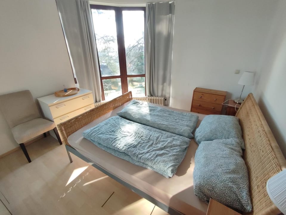 Nature View mit Balkon, indoor Pool, Küche Tiefgarage auf Anfrage Apartment in Wiesbaden