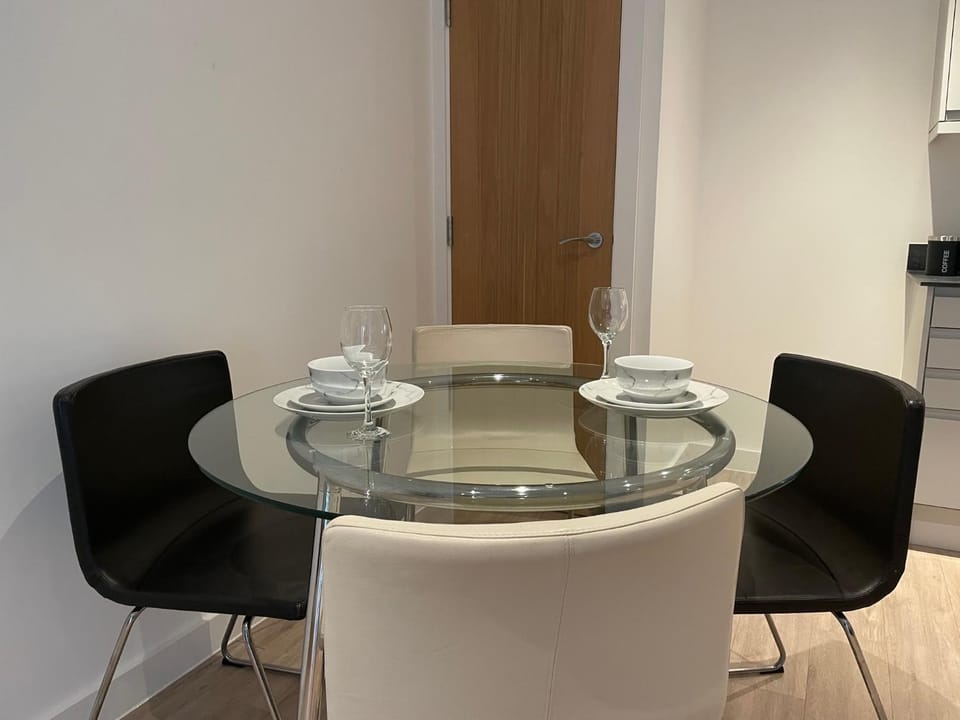 Lovely 1 bed apartment in the heart of High Wycombe town centre Apartment in High Wycombe