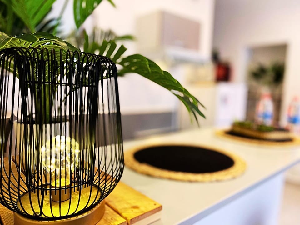 Lounge or bar, Decorative detail