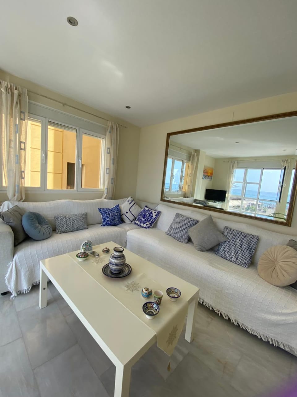 Communal lounge/ TV room, View (from property/room), Living room, Seating area, Sea view