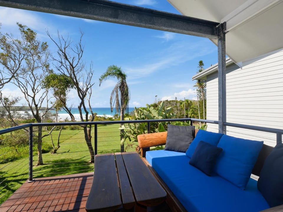 Surf Break House in Arrawarra