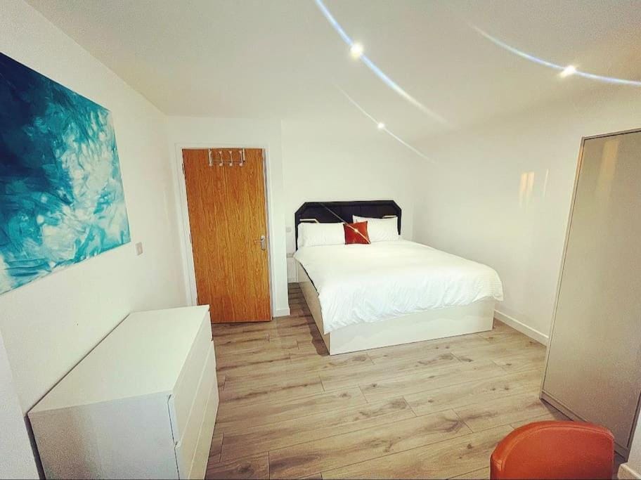 Brand New Modern, The Chic Nexus Apartment Central Headington Apartment in Oxford