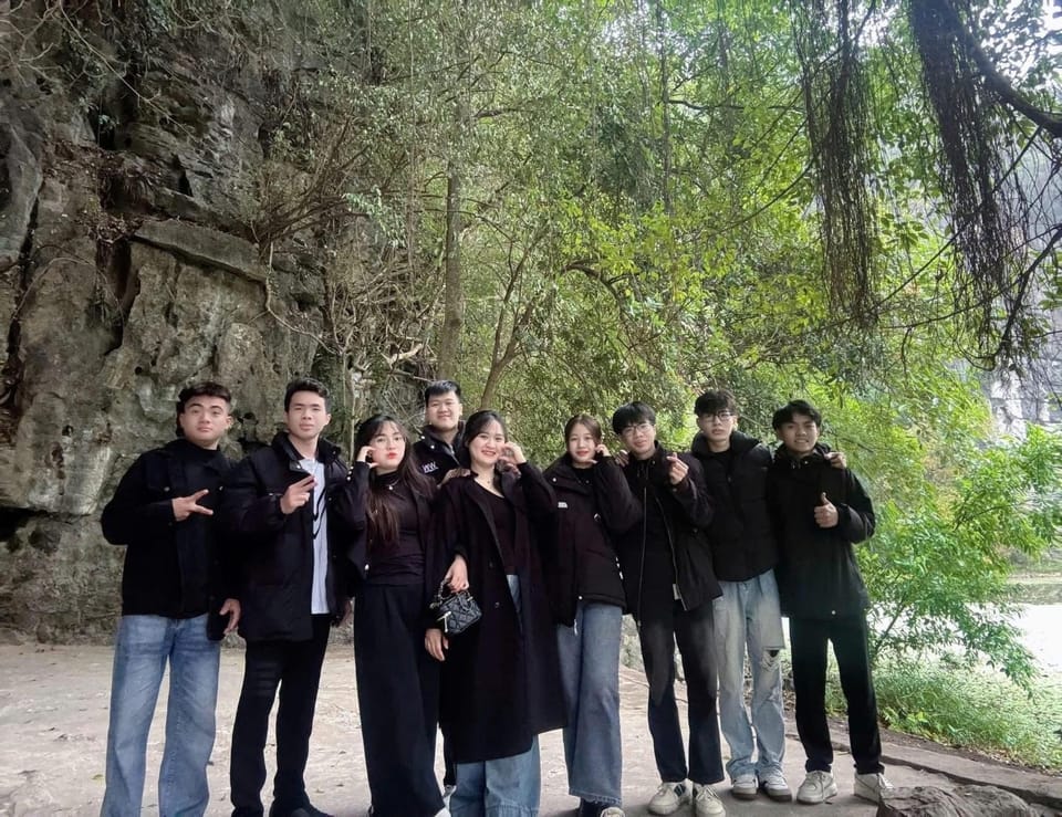 Spring, Day, People, Natural landscape, group of guests
