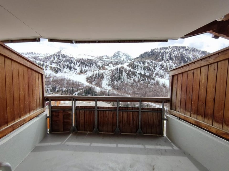 Appartement cosy sud, 4 pers, près du funiculaire - FR-1-292-197 Apartment in Isola