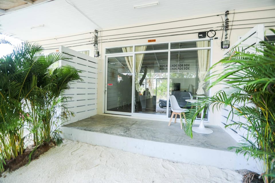 Property building, Balcony/Terrace